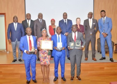 LES LAUREATS DE LA TROISIEME EDITION DU PRIX CAIDP DU RESEAU DES JOURNALISTES POUR L’ACCES A L’INFORMATION BIENTOT DANS LES LOCAUX DE L’INSTITUTION